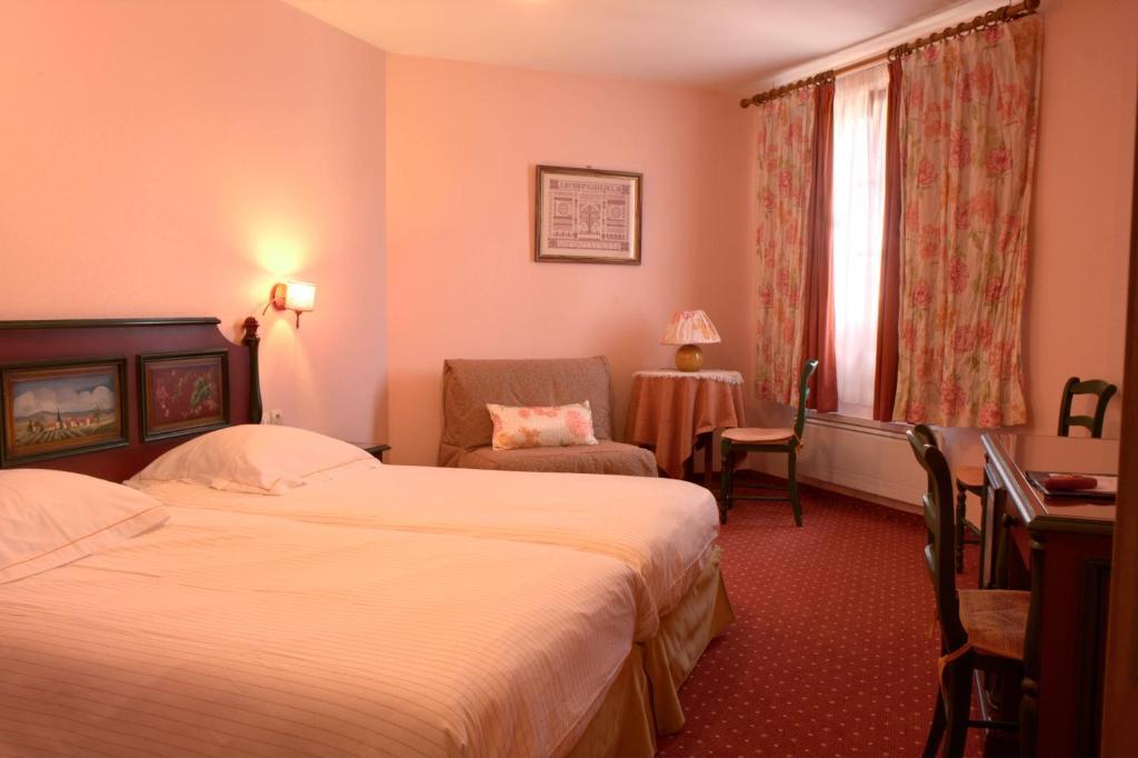 Hotel Winzenberg Blienschwiller 객실 사진